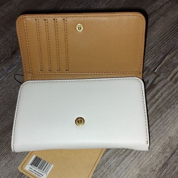 TravelSmith Ladies  RFID blocking wallet  NWT - Picture 3 of 8